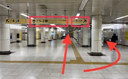 通過驗票口後，請往東京城市航空總站方向直走。攜帶大型行李者，可使用右側的電動步道會較為方便。