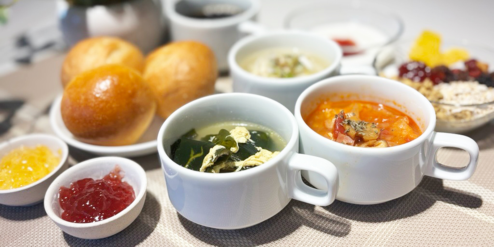 朝食